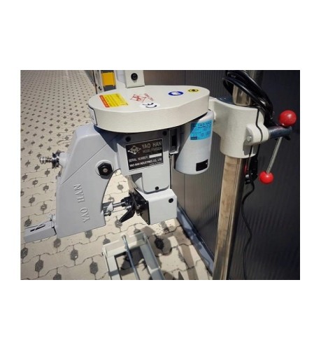 YAO HAN FN600A ZASZYWARKA NA STATYWIE