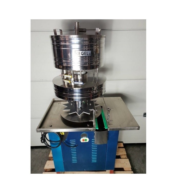 PÓŁAUTOMATYCZNA NALEWARKA DO BUTELEK GDP 12