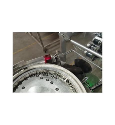 MASZYNA ODLICZAJĄCA I PAKUJĄCA RÓŻNE ELEMENTY TCLB-260T3