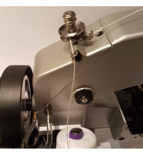 ZASZYWARKA DO WORKÓW SIRUBA AA6