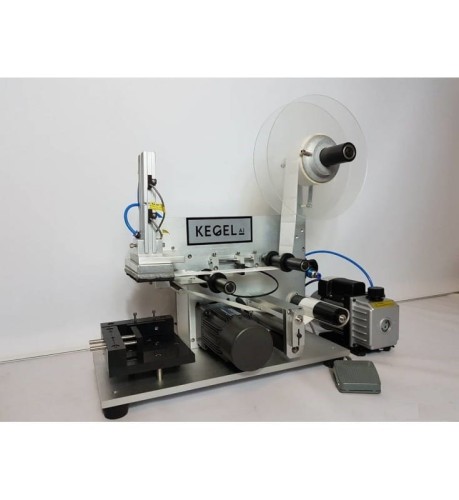 ETYKIECIARKA DO BUTELEK PŁASKICH MT 60