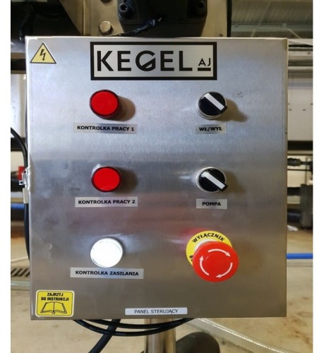 LINIA ROZLEWNICZA DO NAPOJÓW GAZOWANYCH W PUSZKACH Z ETYKIECIARKĄ