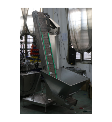 AUTOMATYCZNA MASZYNA DO ZAMYKANIA Z PODAJNIKIEM XGZG-1