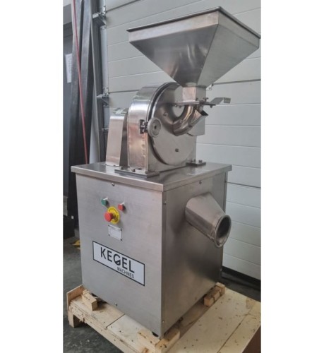 MŁYNEK DO MIELENIA SUSZONYCH OWOCÓW I KAWY NA PROSZEK S20B