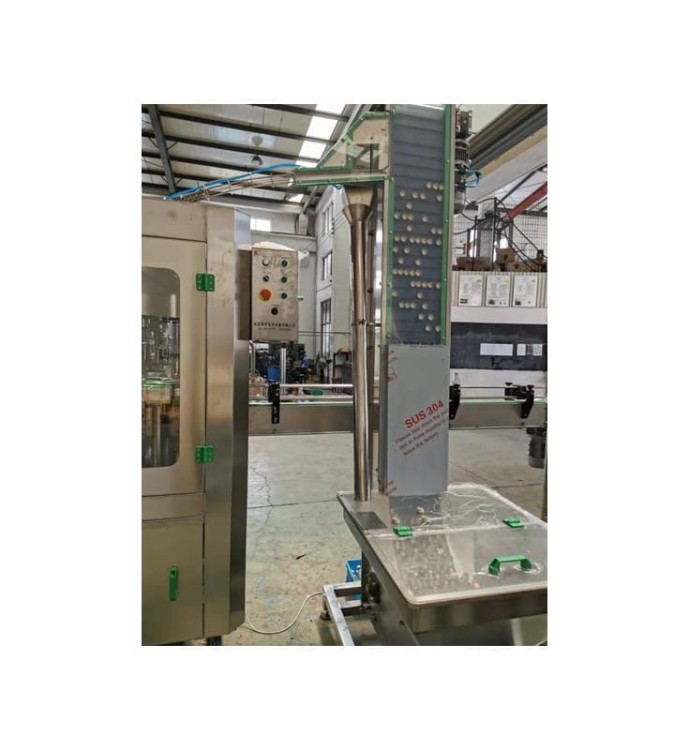 ZAKRĘCARKA DO NAKRĘTEK ALUMINIOWYCH FXB-6 Z PODAJNIKIEM NAKRĘTEK