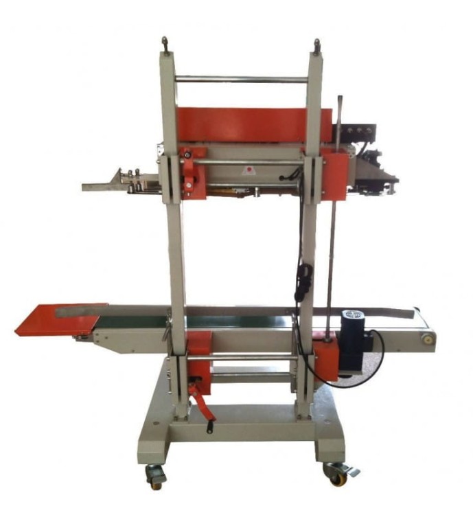 ZGRZEWARKA DO FOLII Z TAŚMOCIĄGIEM QLF-1680