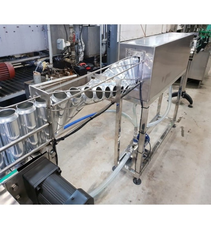 LINIA ROZLEWNICZA DO NAPOJÓW GAZOWANYCH W PUSZKACH Z ETYKIECIARKĄ