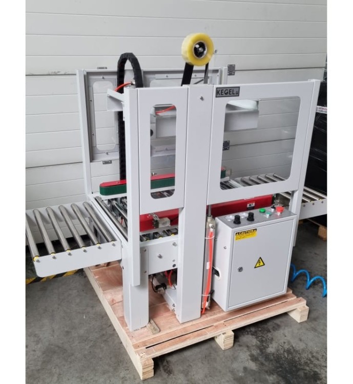 ZAKLEJARKA DO KARTONÓW AS823A