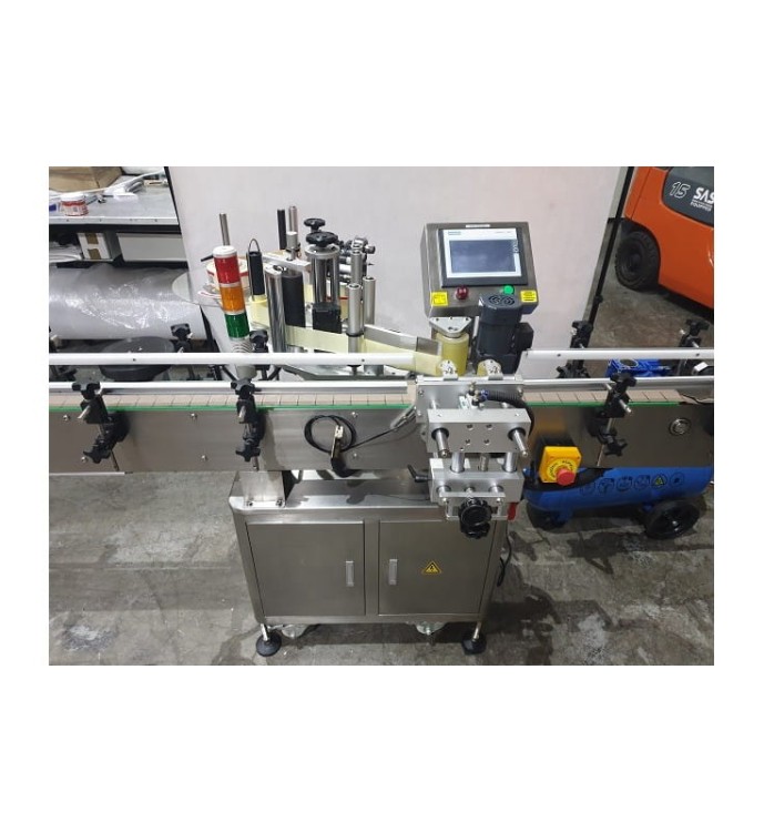 ETYKIECIARKA OKLEJAJĄCA DOOKOŁA OKRĄGŁE BUTELKI MT-550