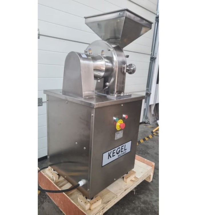 MŁYNEK DO MIELENIA SUSZONYCH OWOCÓW I KAWY NA PROSZEK S20B