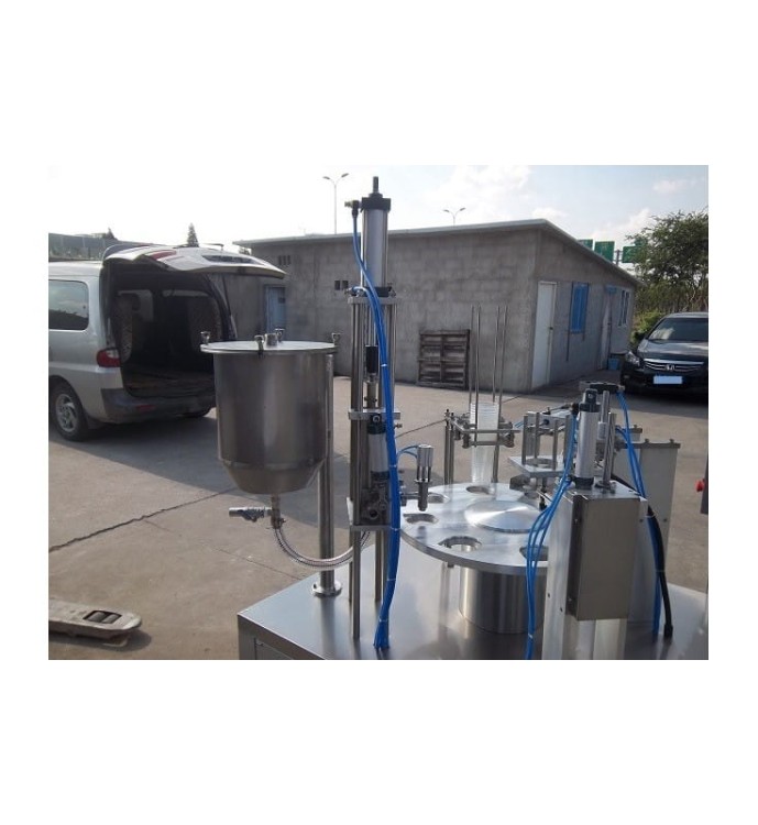 NALEWARKA I ZGRZEWARKA DO KUBKÓW ALUMINIOWYCH BHZ1