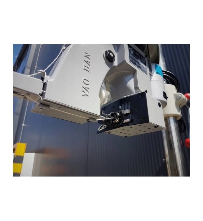 YAO HAN FN600A ZASZYWARKA NA STATYWIE