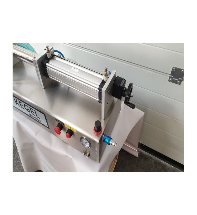 PNEUMATYCZNA NALEWARKA DO PŁYNÓW LPF 1000