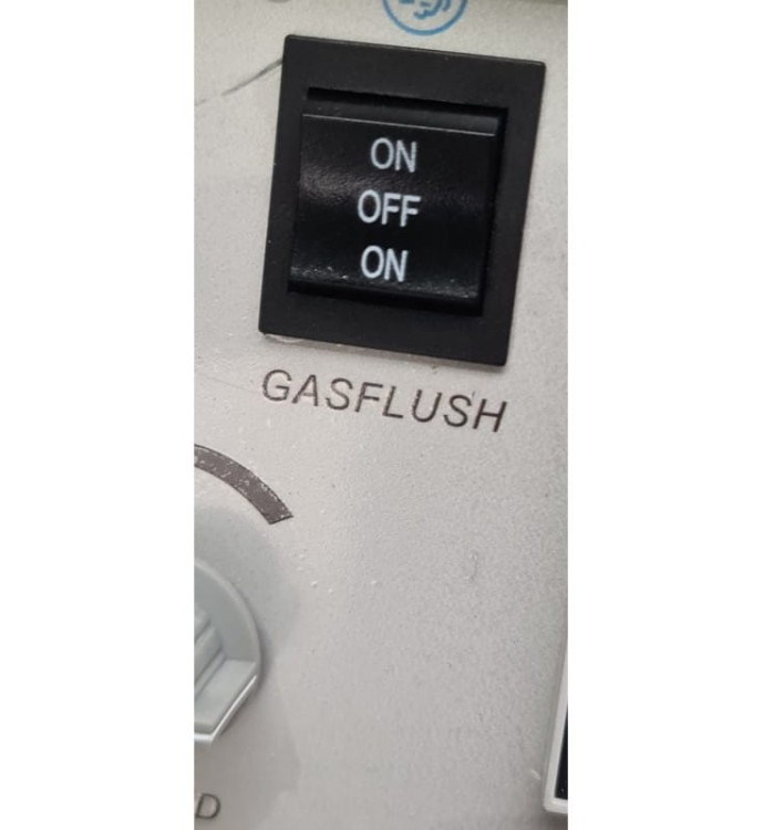 ZGRZEWARKA DO FOLII Z NADMUCHEM FRMQ-980ZQ