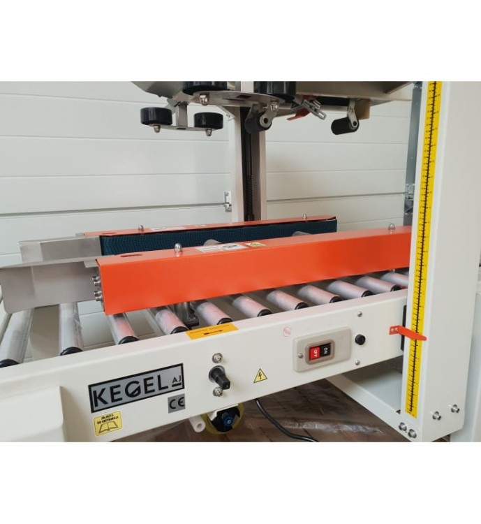 ZAKLEJARKA DO KARTONÓW FXJ 5050B