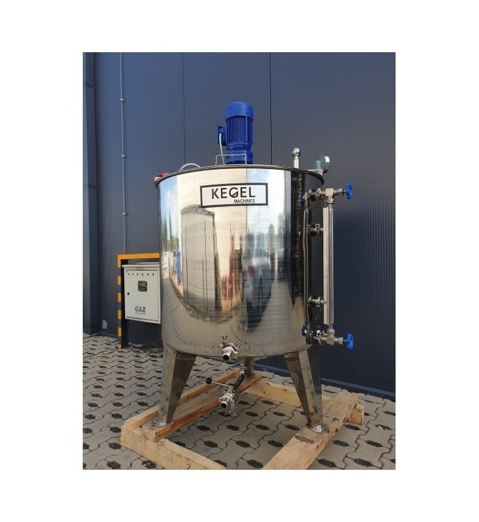 ZBIORNIK Z MIESZALNIKIEM 200L