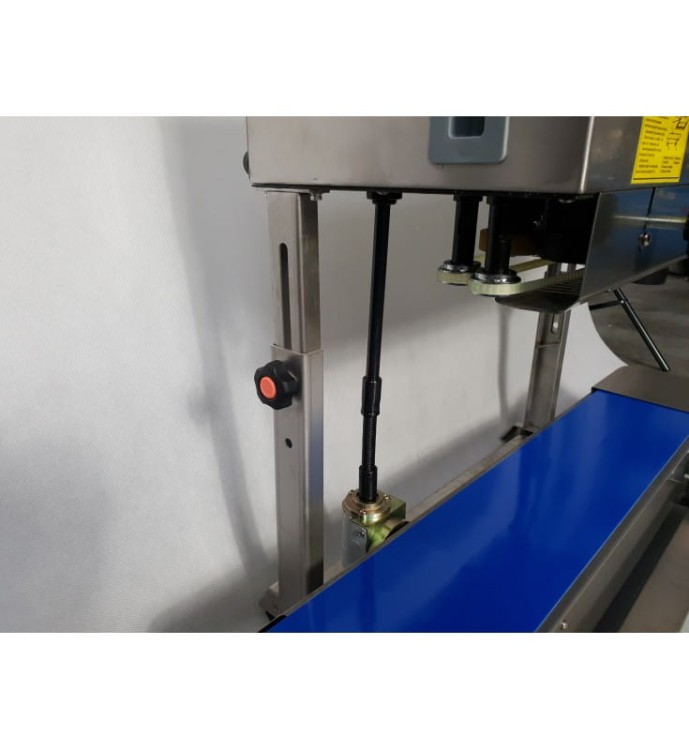 ZGRZEWARKA DO FOLII Z TAŚMOCIĄGIEM FRBM-770II