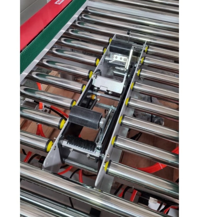 ZAKLEJARKA DO KARTONÓW AS823A