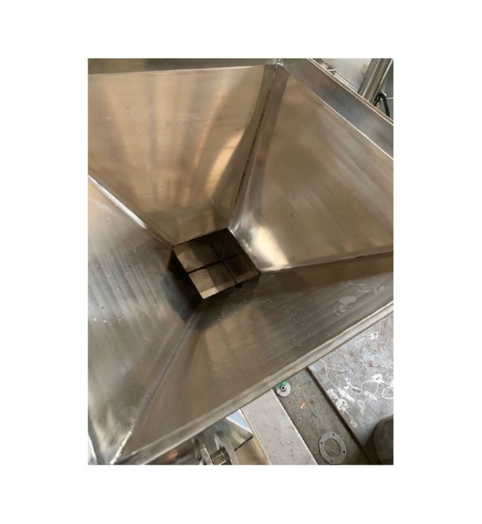 MŁYNEK DO MIELENIA SUSZONYCH OWOCÓW I KAWY NA PROSZEK S20B