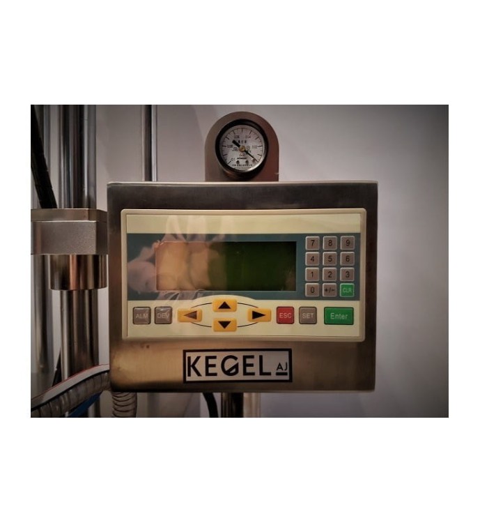 ZAKRĘCARKA DO SŁOIKÓW  Z ODSYSANIEM SFZK-2