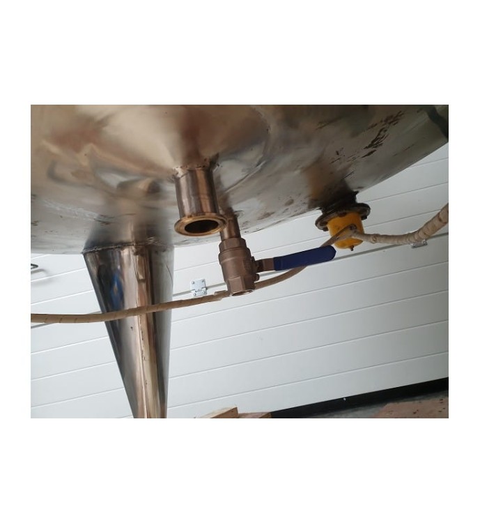 ZBIORNIK Z MIESZALNIKIEM GRZANIE I CHŁODZENIE 3000L  Z PLATFORMĄ