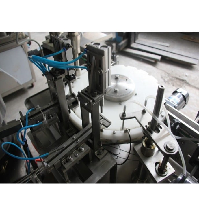 NALEWARKA I ZAKRĘCARKA Z PIPETĄ YTSP-500