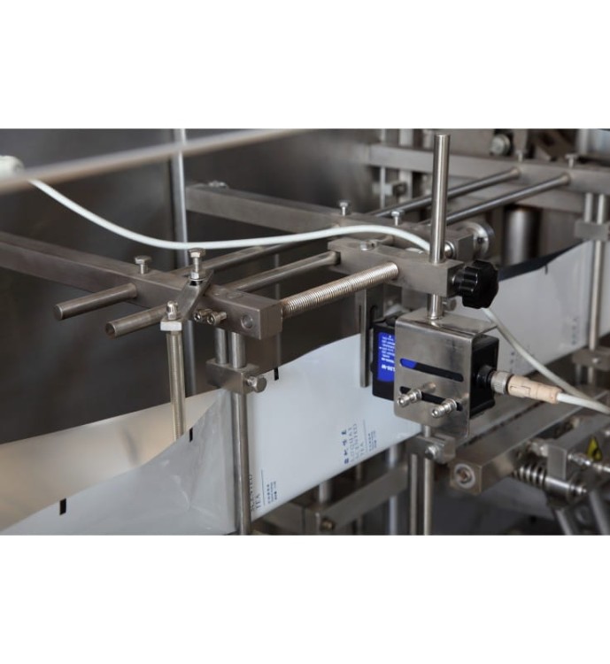 POZIOMA MASZYNA PAKUJĄCA DO PROSZKU UN-110