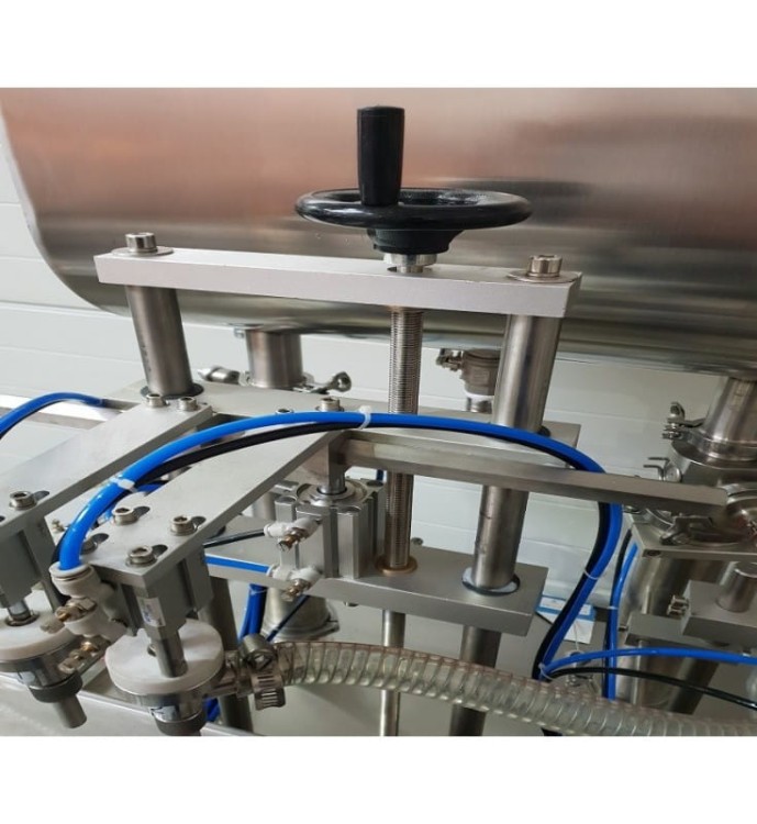 AUTOMATYCZNA NALEWARKA GĘSTYCH PŁYNÓW GT-2