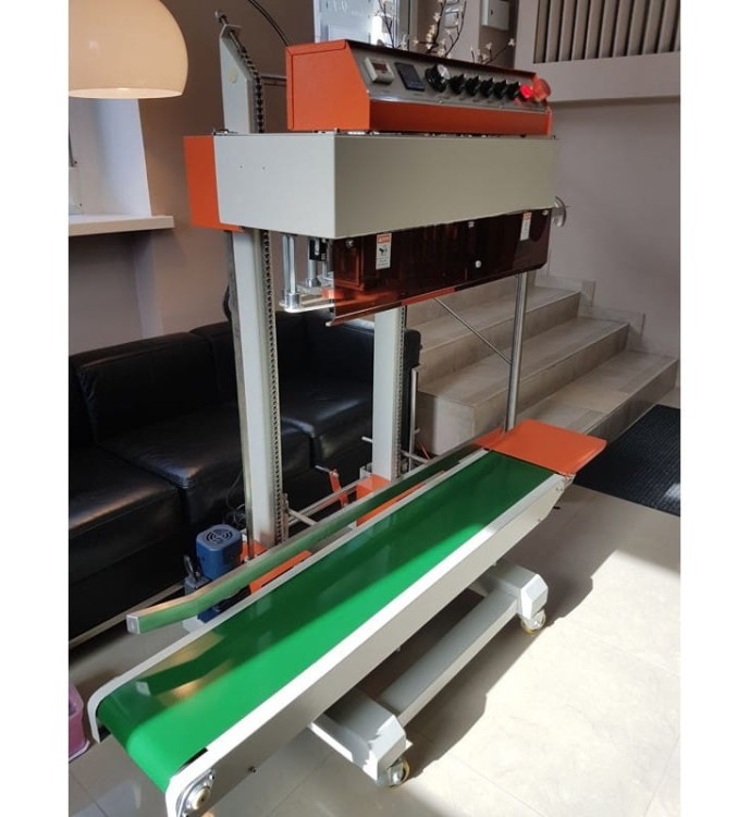 ZGRZEWARKA DO FOLII Z TAŚMOCIĄGIEM QLF-1680