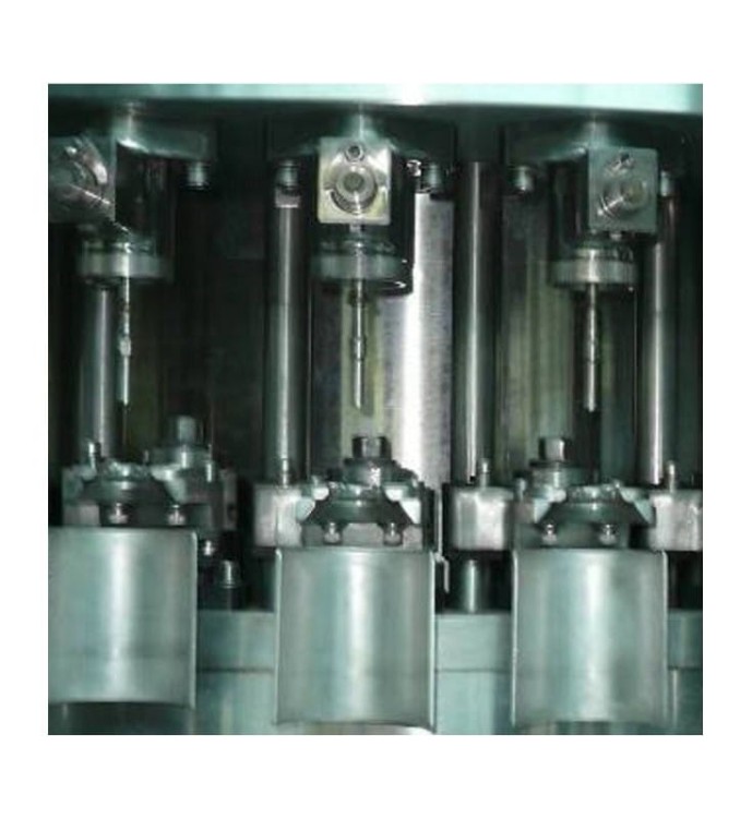 LINIA PRODUKUJĄCA I ROZLEWAJĄCA NAPOJE GAZOWANE