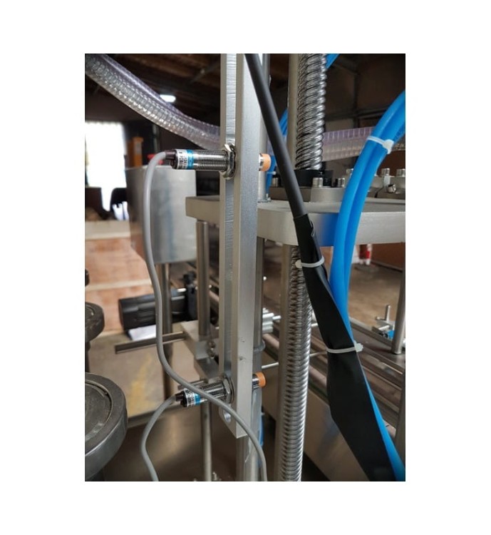 AUTOMATYCZNA NALEWARKA PŁYNÓW YT-4