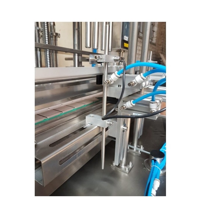 AUTOMATYCZNA NALEWARKA PŁYNÓW YT-4