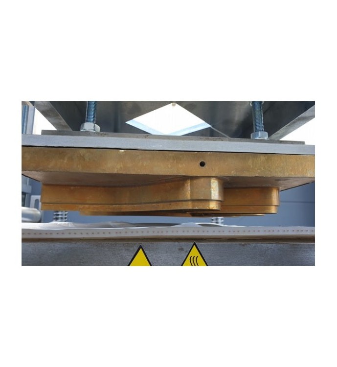 MASZYNA DO PRODUKCJI RĘKAWICZEK FOLIOWYCH