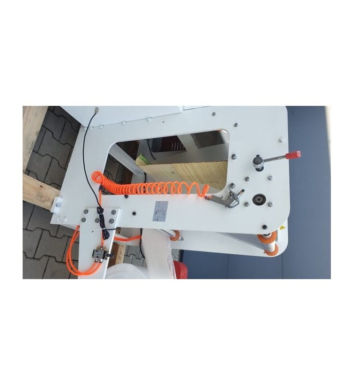 MASZYNA DO PRODUKCJI RĘKAWICZEK FOLIOWYCH