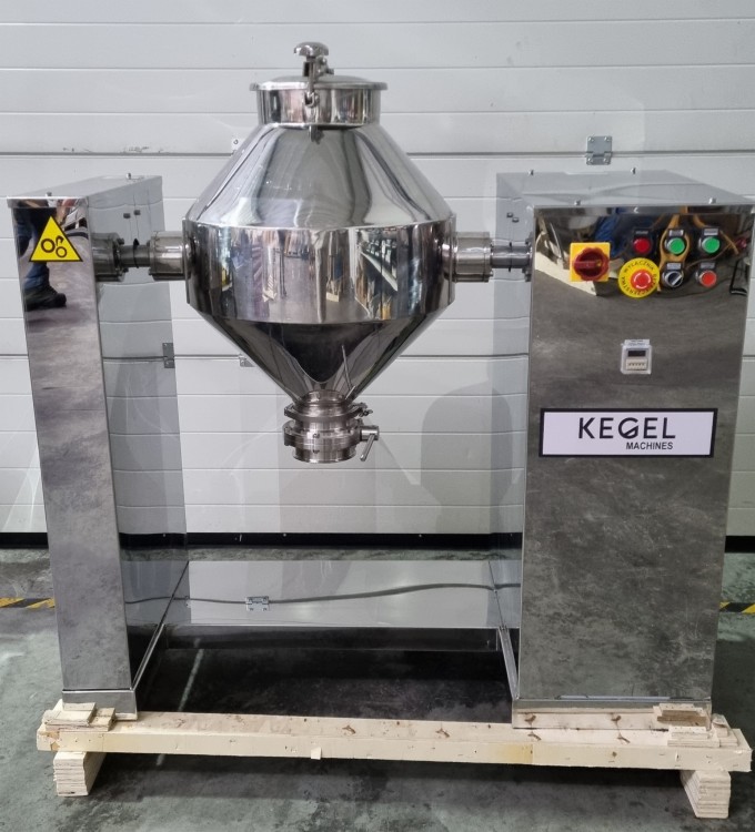 MIESZALNIK STOŻKOWY DO PROSZKU CW-300